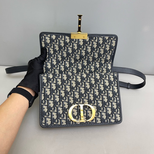 Dior 30 Montaigne Flap Bag Oblique Blue Beige Dior 30 Montaigne Flap Bag Oblique Blue Beige