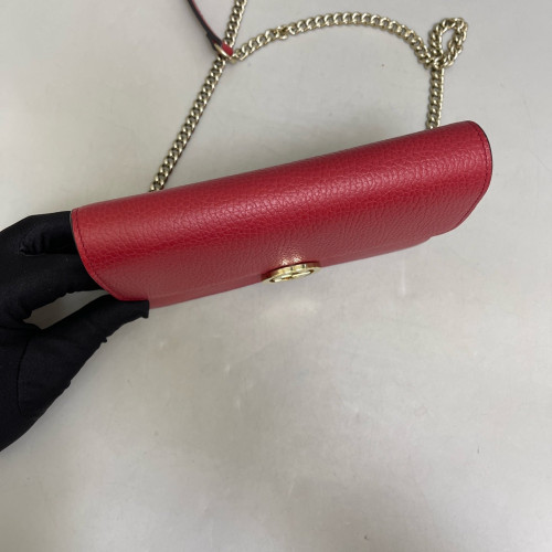 Gucci Interlocking G Chain Wallet Grained Calfskin Red