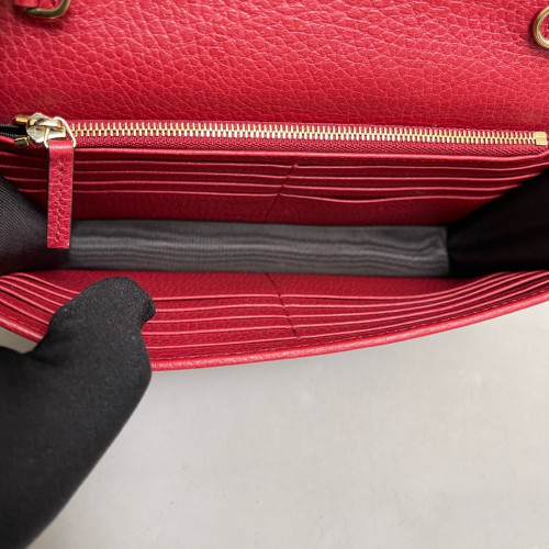 Gucci Interlocking G Chain Wallet Grained Calfskin Red