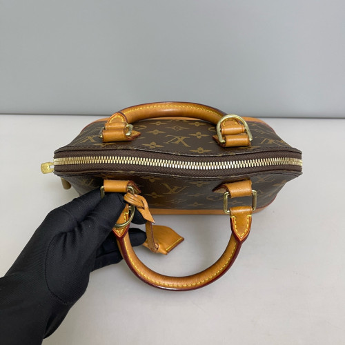 Louis Vuitton Alma BB Monogram Brown