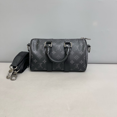 Louis Vuitton Keepall Bandouliere 25 Monogram Eclipse Black