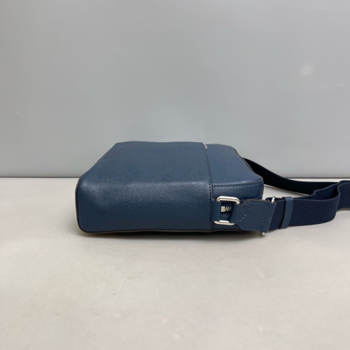 Louis Vuitton Messenger Calfskin Blue