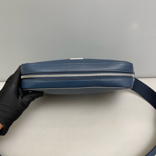 Louis Vuitton Messenger Calfskin Blue