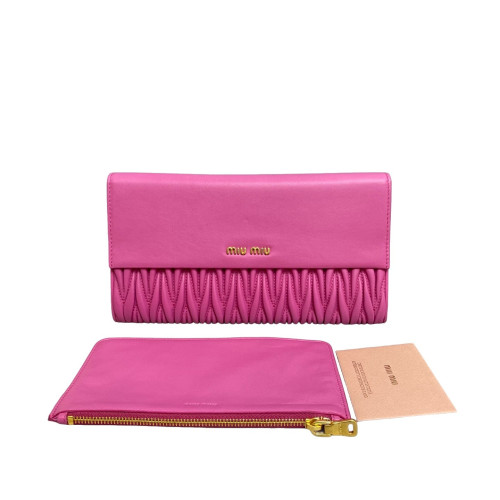 Miu Miu Clutch Nappa Crumpled Lambskin Pink
