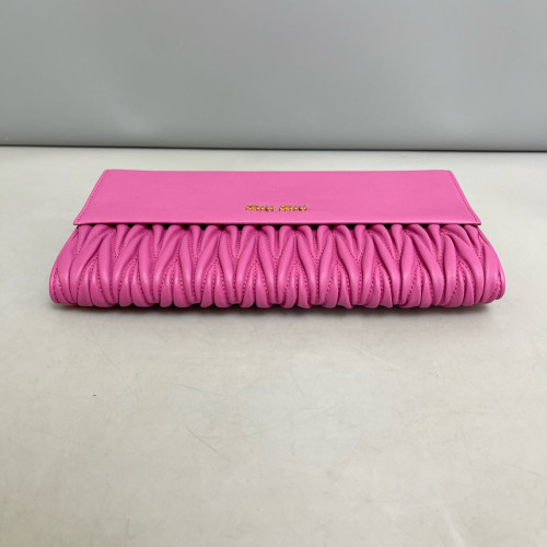 Miu Miu Clutch Nappa Crumpled Lambskin Pink