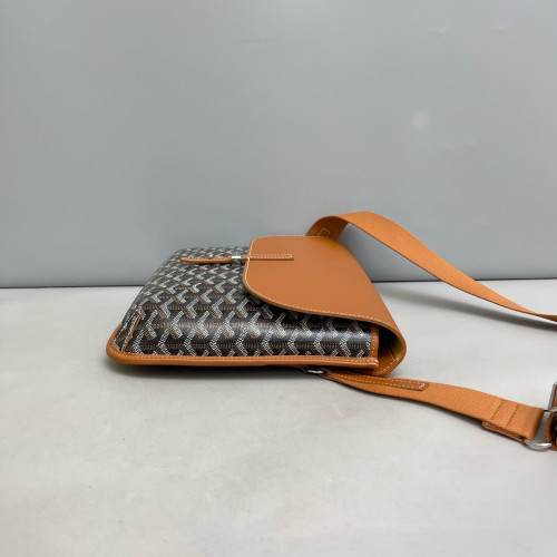 Goyard Messenger Goyardine Brown
