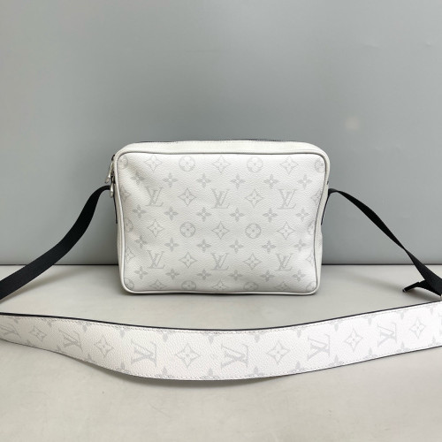Louis Vuitton Outdoor Messenger GM Monogram Titanium White