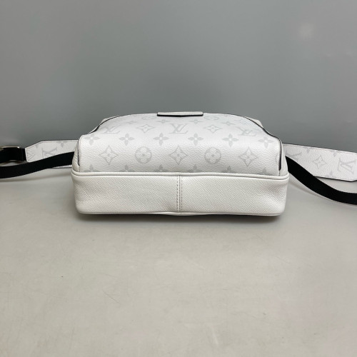 Louis Vuitton Outdoor Messenger GM Monogram Titanium White