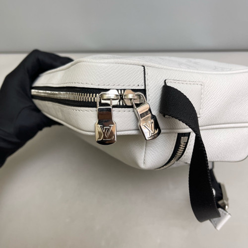 Louis Vuitton Outdoor Messenger GM Monogram Titanium White
