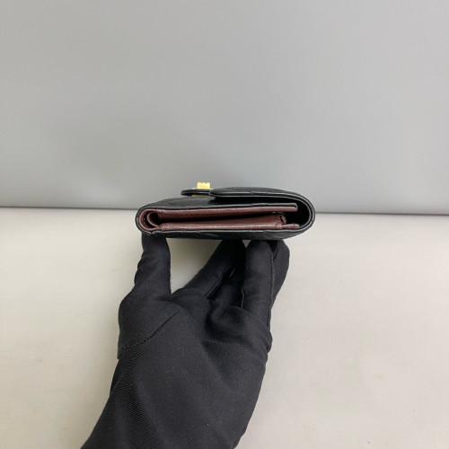 Chanel Quilted 2.55 Reissue Flap Wallet Calfskin Black