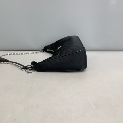 Prada Re-Edition 2005 Shoulder Bag Nylon Black