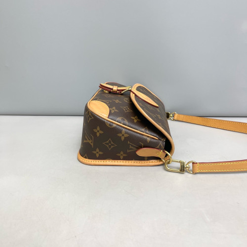 Louis Vuitton Diane Monogram Brown