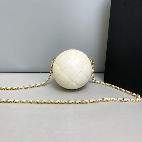 Chanel Quilted Shoulder Bag Lambskin White Chanel Quilted Shoulder Bag Lambskin White
