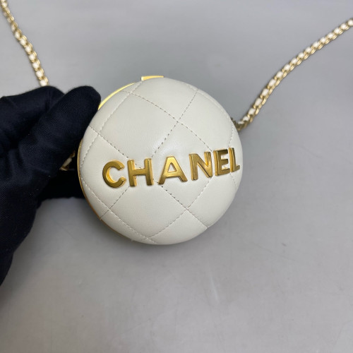 Chanel Quilted Shoulder Bag Lambskin White Chanel Quilted Shoulder Bag Lambskin White