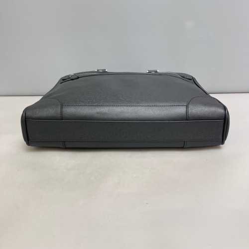 Louis Vuitton Briefcase Calfskin Black