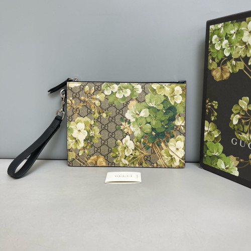 Gucci Bill Pouch GG Supreme Monogram Blooms Beige