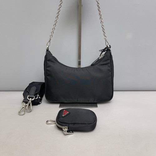 Prada Re-Edition 2005 Shoulder Bag Nylon Black