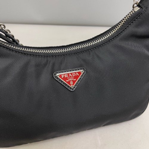 Prada Re-Edition 2005 Shoulder Bag Nylon Black