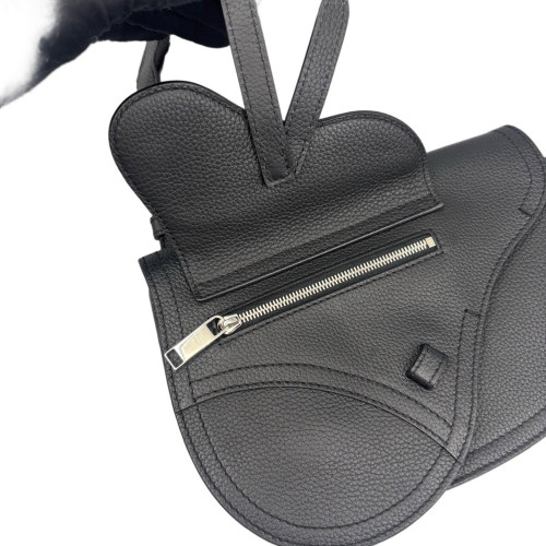 Dior Saddle Messenger Pouch Calfskin Black Dior Saddle Messenger Pouch Calfskin Black