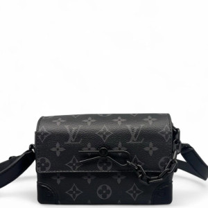 Louis Vuitton Steamer Wearable Wallet Monogram Eclipse Black Louis Vuitton Steamer Wearable Wallet Monogram Eclipse Black