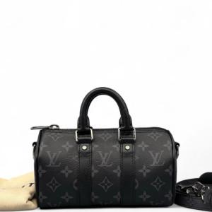 Louis Vuitton Keepall 25 Monogram Eclipse Black