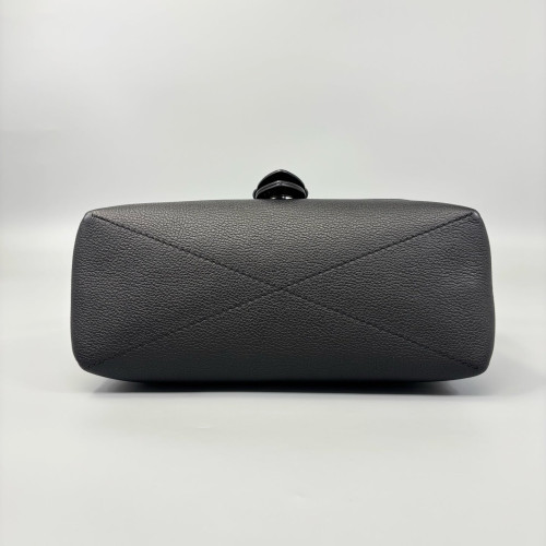 Louis Vuitton Saumur Messenger Nv Monogram Eclipse Black