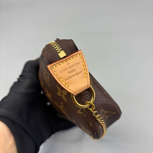 Louis Vuitton Mini Pochette Accessories Monogram Brown
