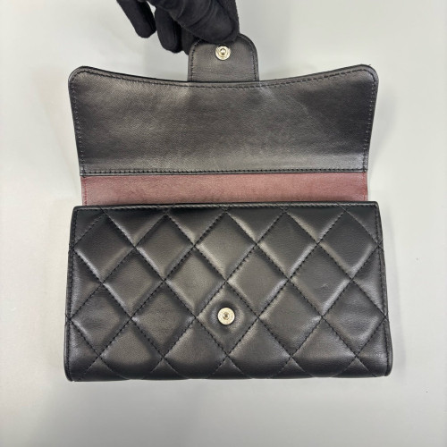 Chanel Quilted Continental Wallet Lambskin Black Chanel Quilted Continental Wallet Lambskin Black