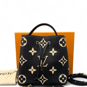 Louis Vuitton Neonoe MM Empreinte Monogram Giant Black White