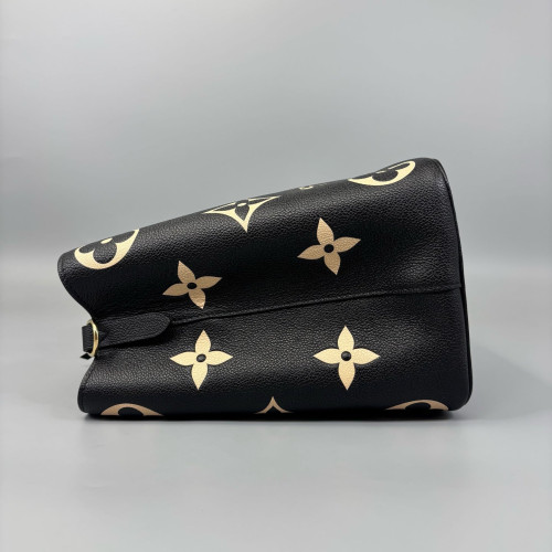 Louis Vuitton Neonoe MM Empreinte Monogram Giant Black White
