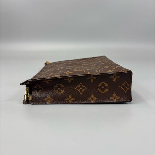 Louis Vuitton Toiletry Pouch 26 Monogram Brown