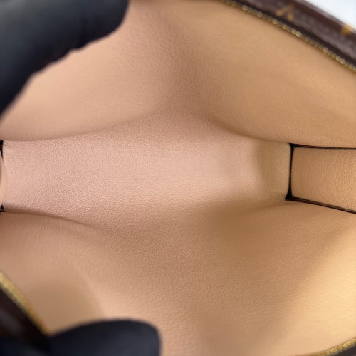 Louis Vuitton Toiletry Pouch 26 Monogram Brown