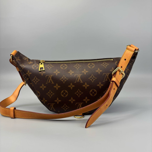 Louis Vuitton Bumbag Monogram Brown