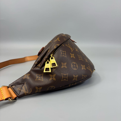 Louis Vuitton Bumbag Monogram Brown