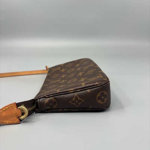 Louis Vuitton Pochette Accessories 22 Monogram Brown