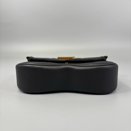 Louis Vuitton New Wave Chain Bag MM Calfskin Black