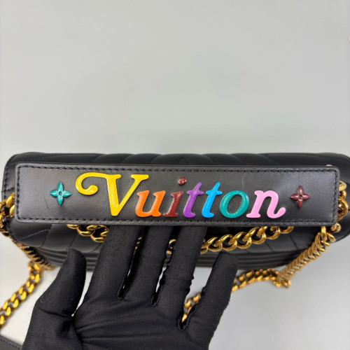 Louis Vuitton New Wave Chain Bag MM Calfskin Black
