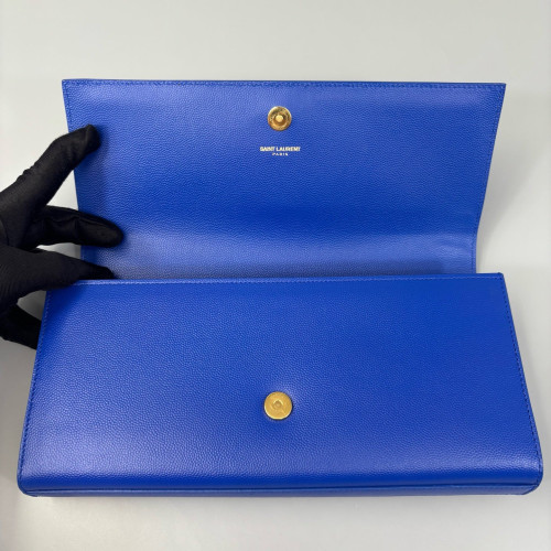 Yves Saint Laurent Clutch Shiny Caviar Calfskin Blue