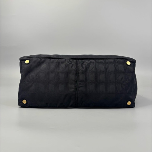 Chanel Chocolate Bar Tote Bag Nylon Black