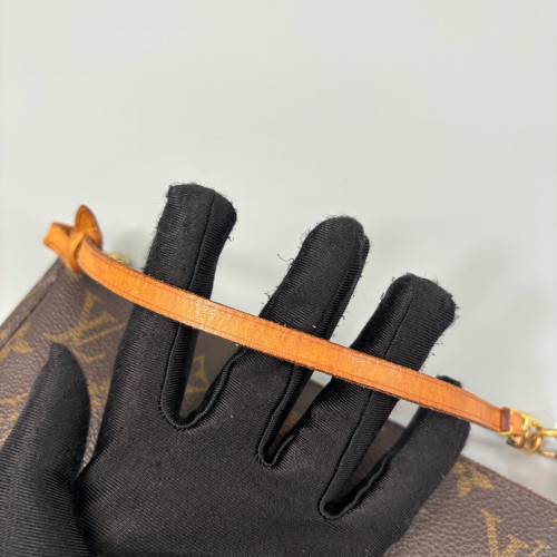 Louis Vuitton Pochette Accessories 22 Monogram Brown