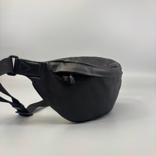 Louis Vuitton Discovery Bumbag Monogram Empreinte Black