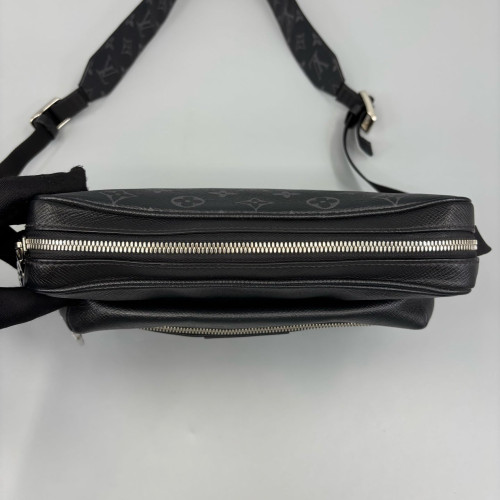 Louis Vuitton Outdoor Messenger PM Monogram Eclipse Black