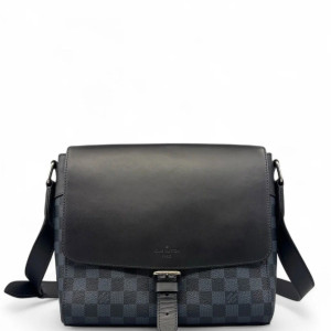 Louis Vuitton Messenger Damier Graphite Black