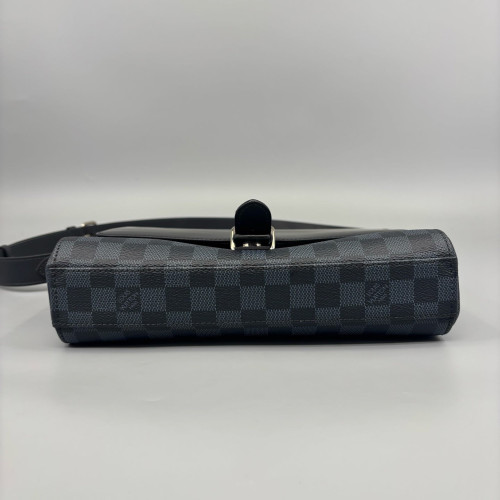Louis Vuitton Messenger Damier Graphite Black