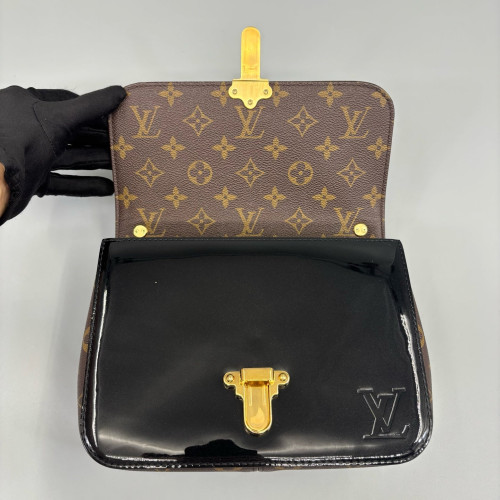 Louis Vuitton Cherrywood BB Vernis Monogram Black