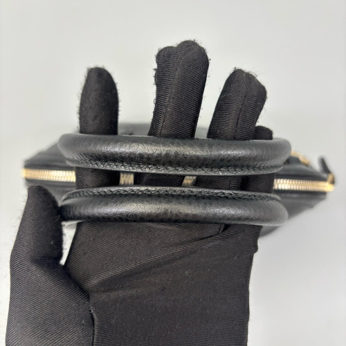 Gucci Dome Grained Calfskin Black Gucci Dome Grained Calfskin Black