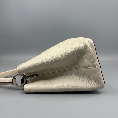 Louis Vuitton Capucines MM Calfskin White