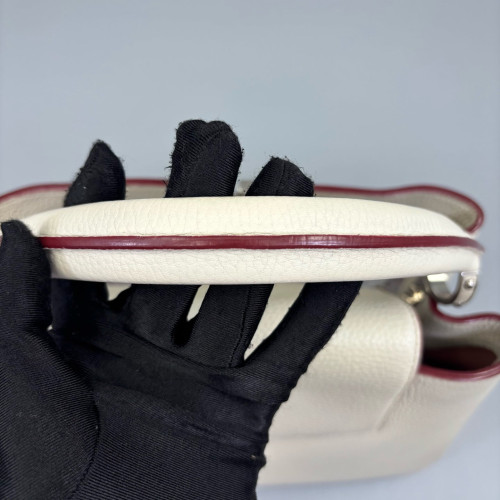Louis Vuitton Capucines MM Calfskin White