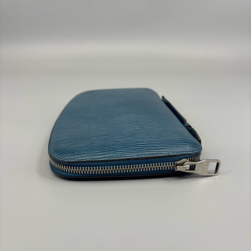 Louis Vuitton Clutch Epi Blue