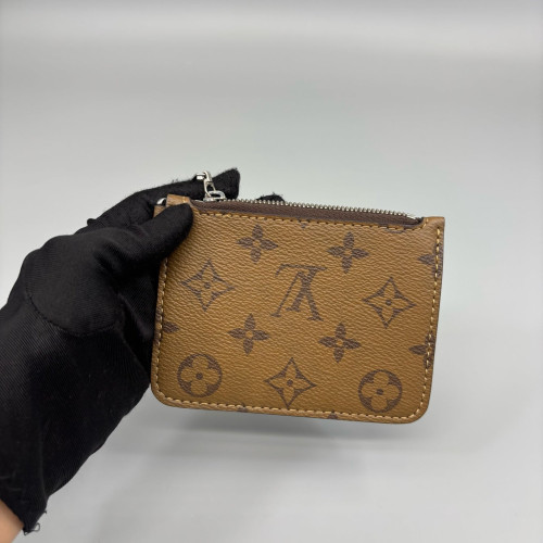 Louis Vuitton Marelle Handbag Epi White